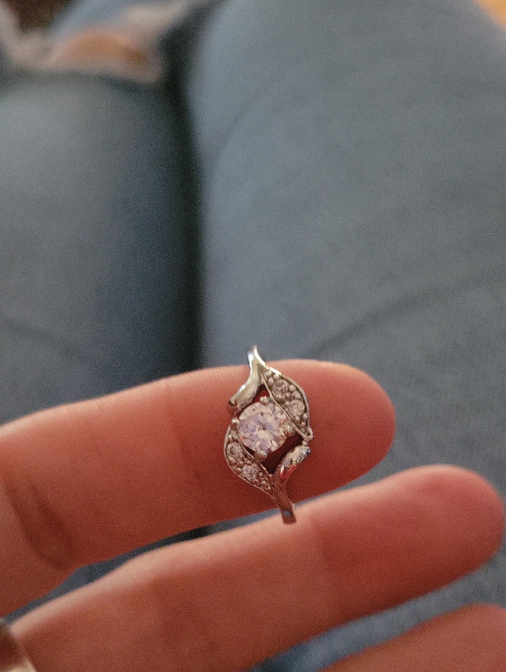 Swarovski Crystal Silver Tone Ring 6.5